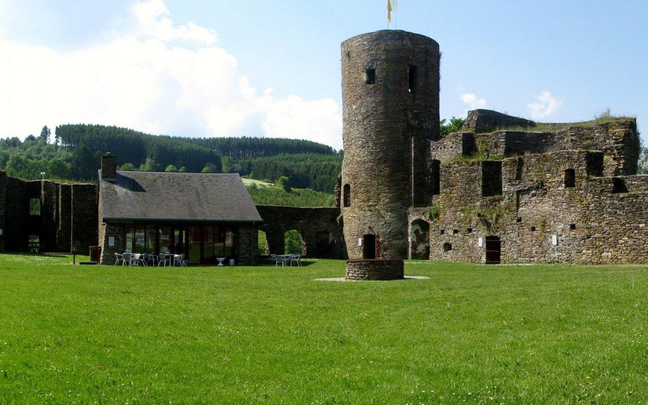 Hotel Ulftaler Schenke Burg Reuland Exterior foto